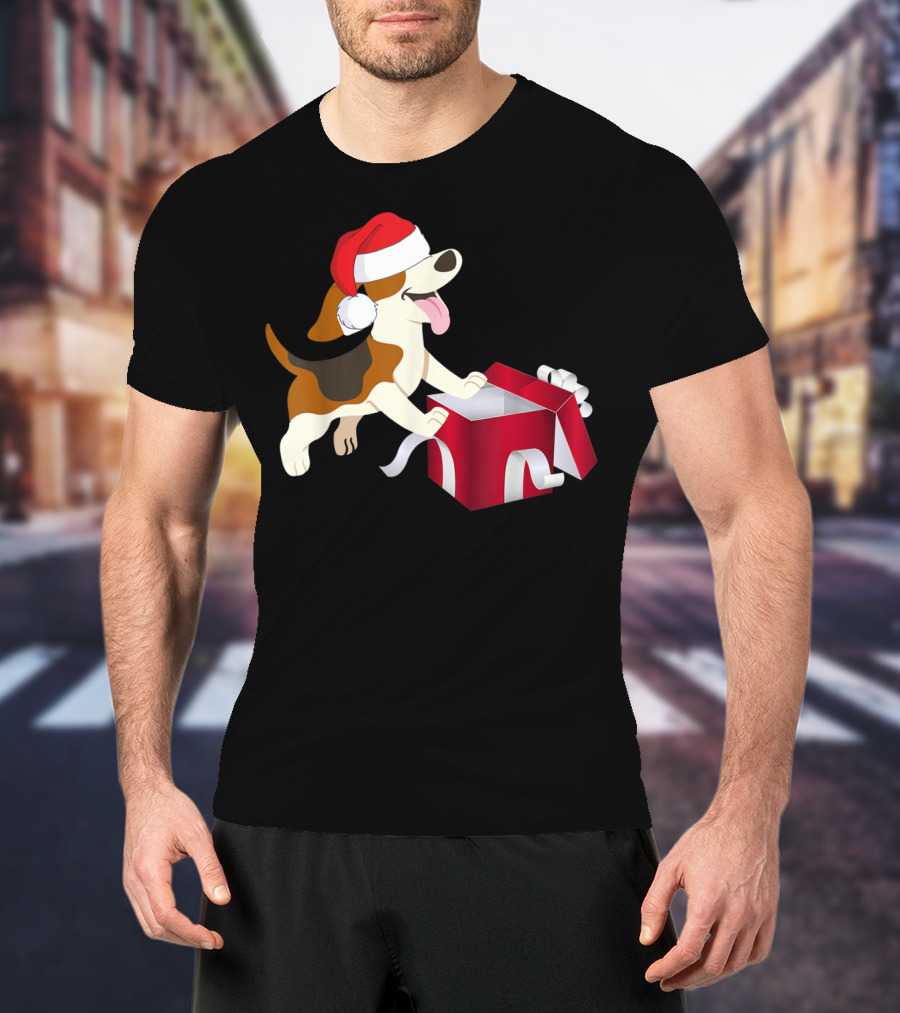 Beagle Dog Christmas Funny Santa Hat With Gift Box T-Shirt