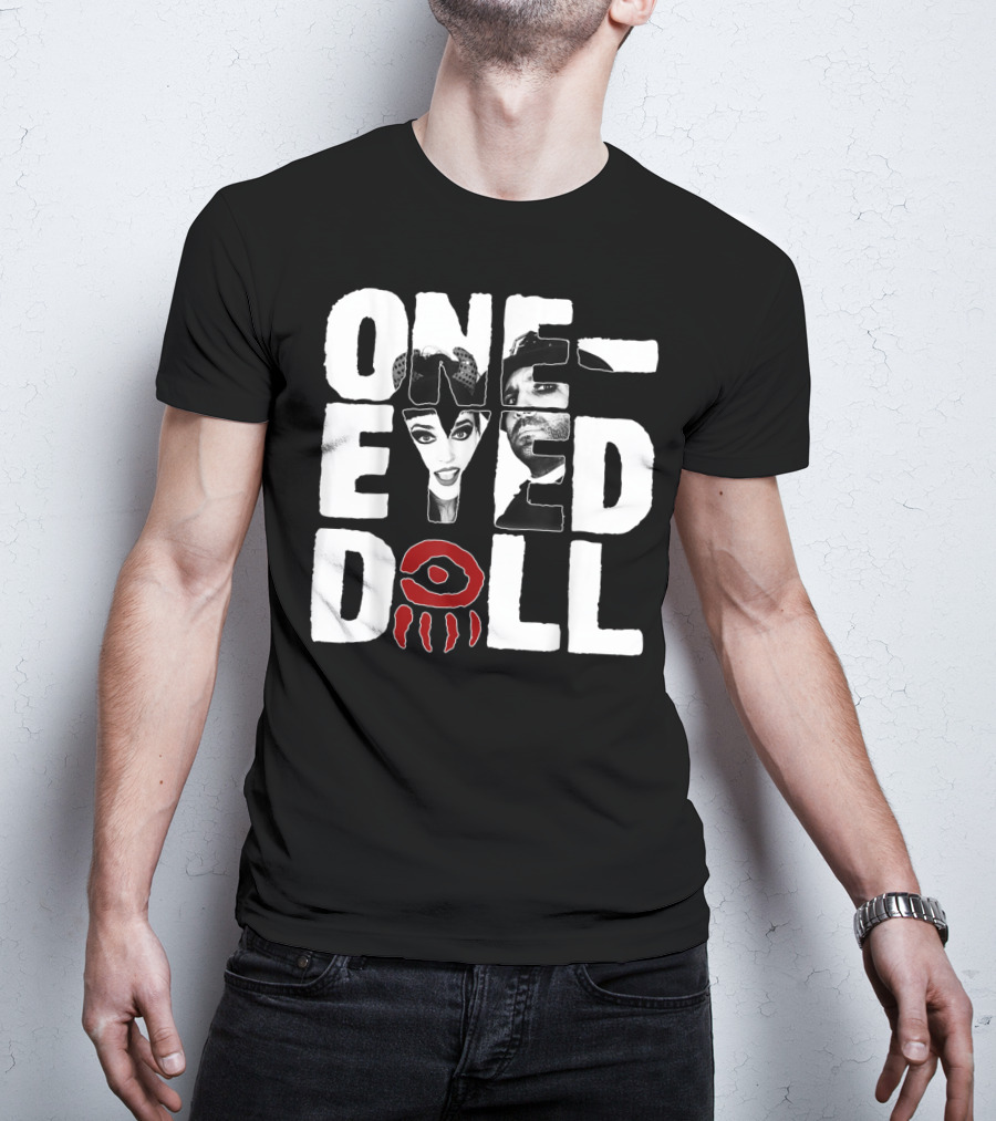 OneEyed Doll Band Selfie Eye Classicfit T-Shirt