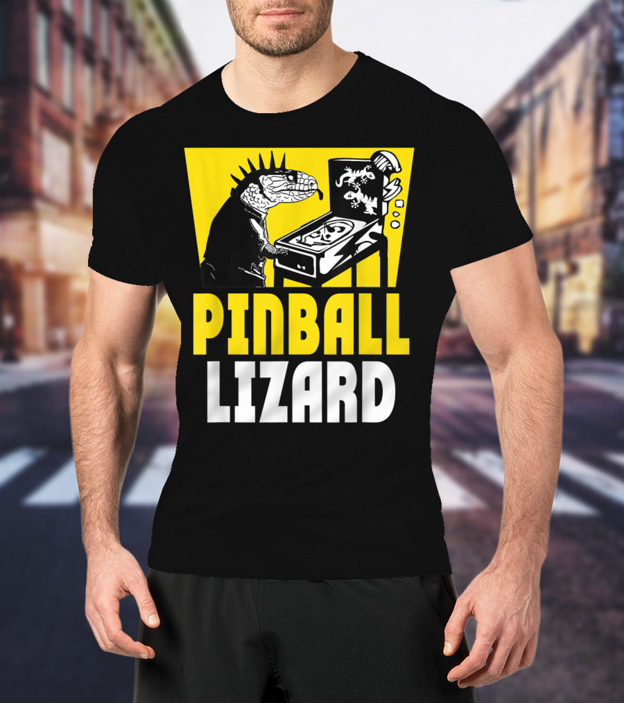 Pinball Lizard Arcade Punk Iguana Playing Pinball Machine T-Shirt