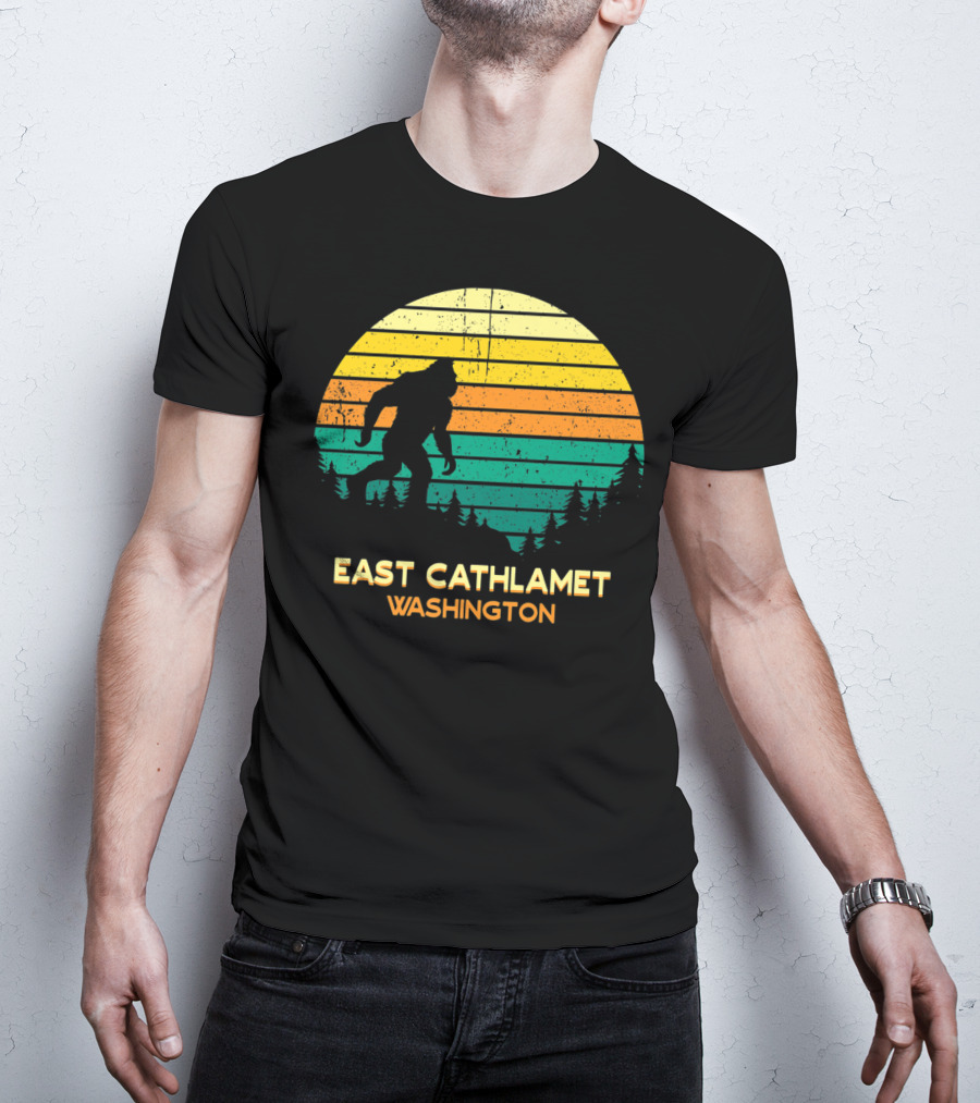 Vintage Sunset Bigfoot East Cathlamet Washington T-Shirt