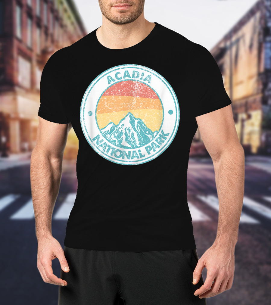 Acadia National Park Vintage Mountain Sunset Circle Badge T-Shirt