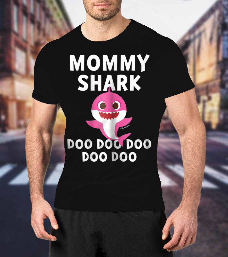 Pinkfong Mommy Shark Doo Doo Doo Doo T-Shirt
