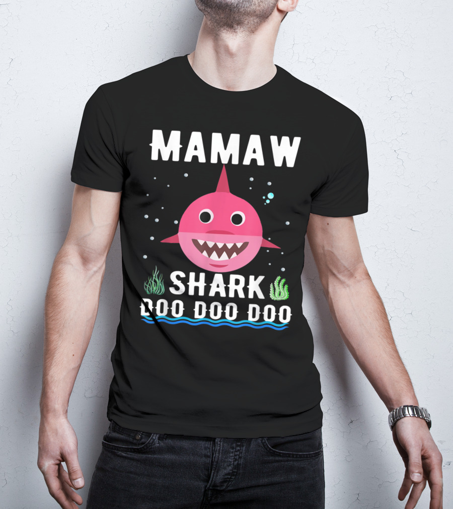 Mamaw Shark Doo Doo Doo Family Pink Shark Illustration Bubbles Waves Seaweed T-Shirt