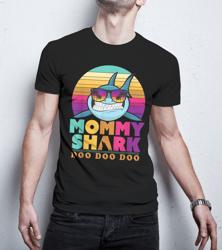 Mommy Shark Doo Doo Doo Retro Sunset With Sunglasses T-Shirt