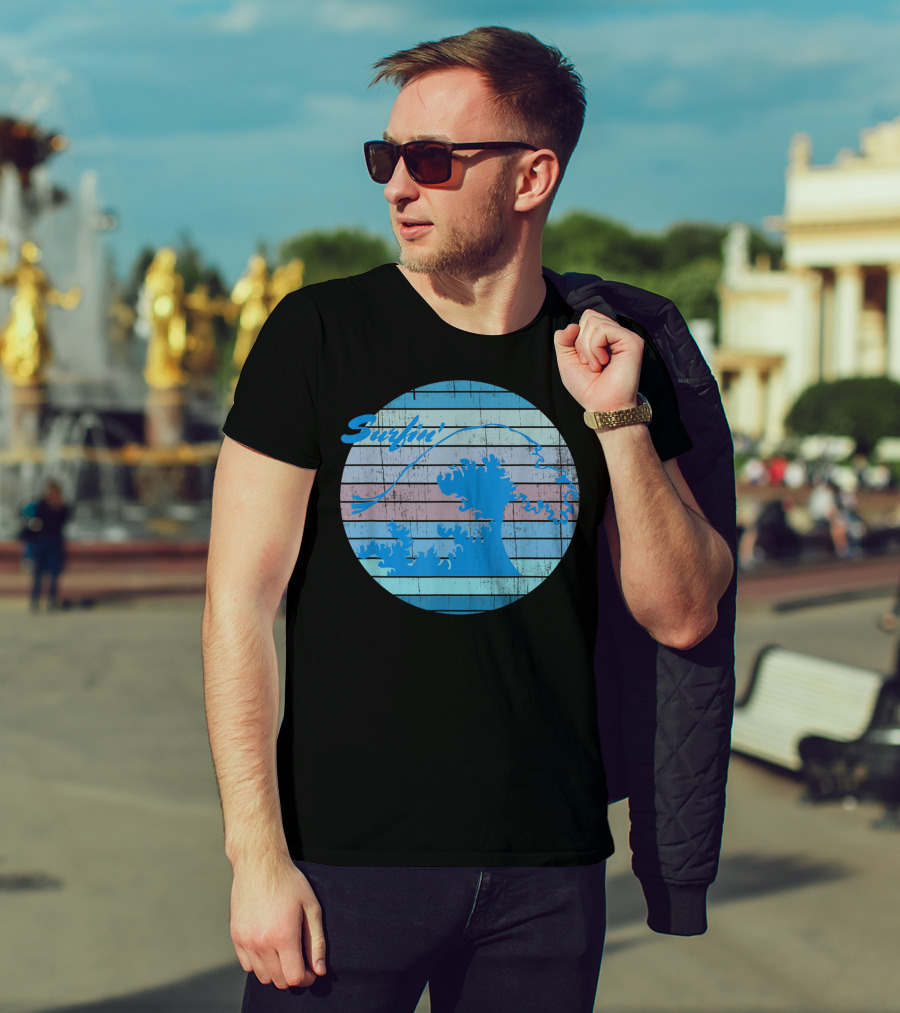 Surfin' Classic Surfing Waves Ocean Stripes T-Shirt