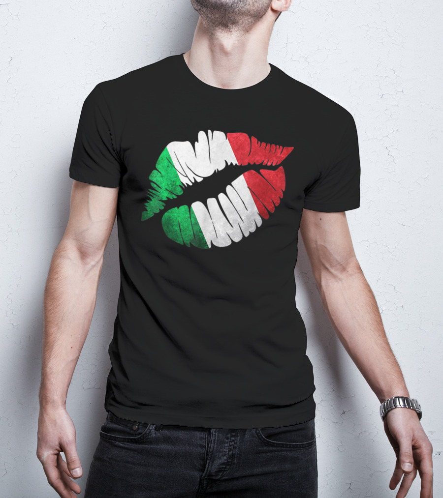 Italy Flag Distressed Patriotic Kiss T-Shirt