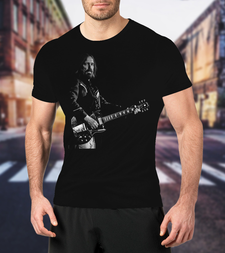 Retro Tom Petty Legends Never Die Love Guitarist T-Shirt