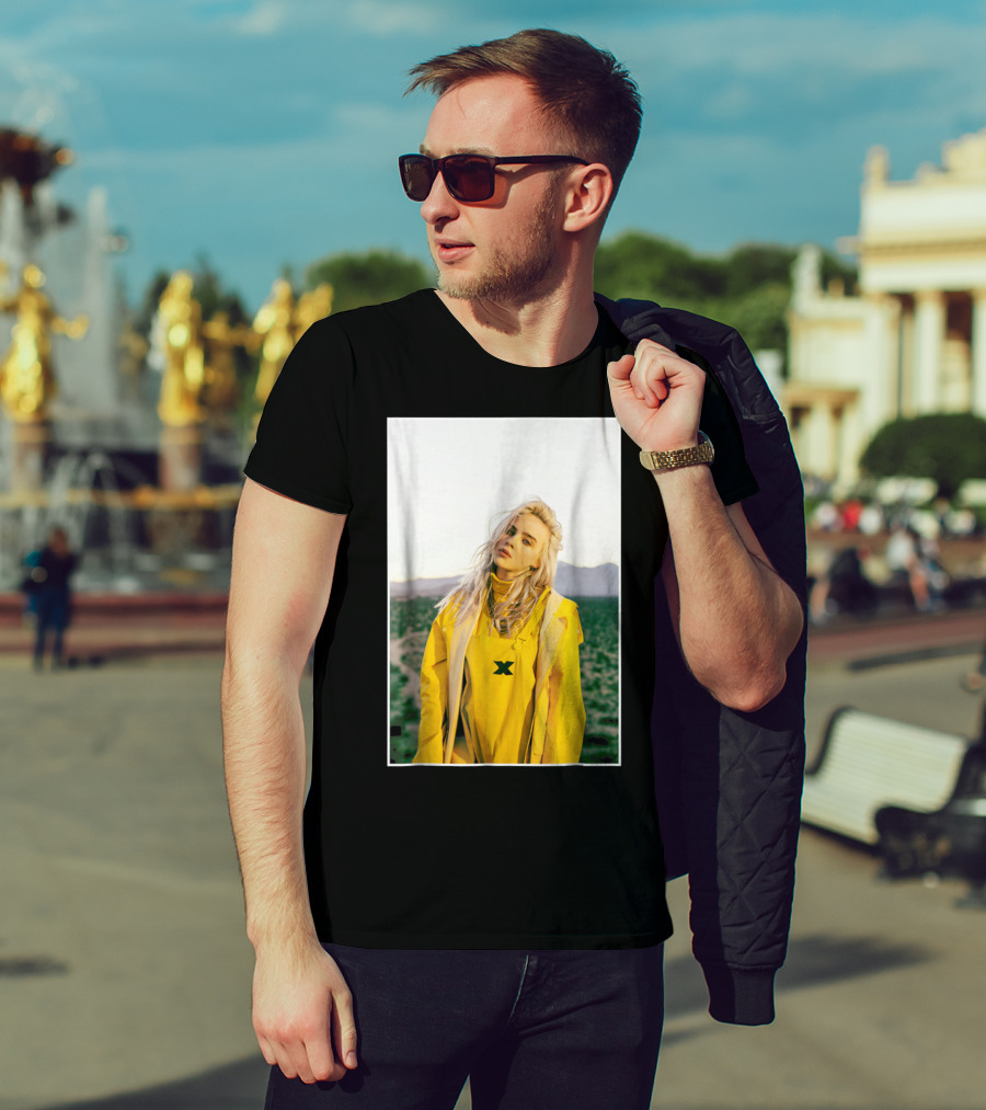 Billie Eilish Yellow Outfit Desert Photo T-Shirt