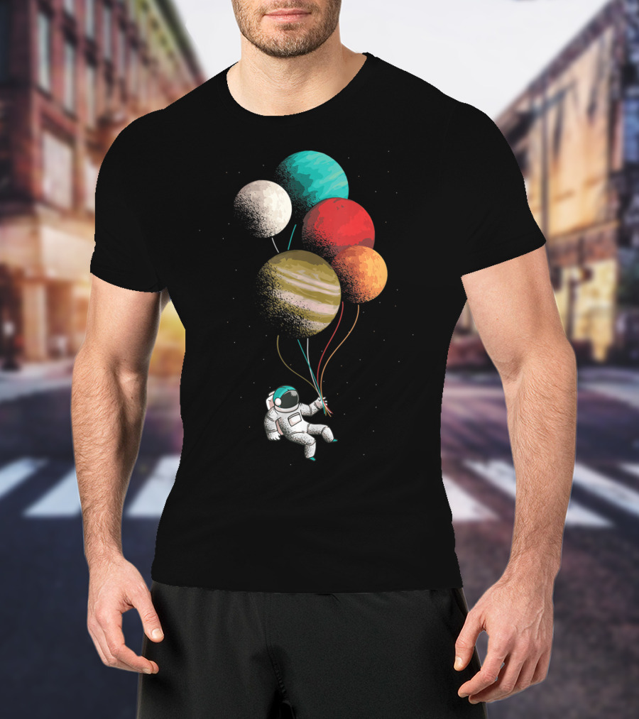 Cute Astronaut Floating With Planet Balloons In Space T-Shirt
