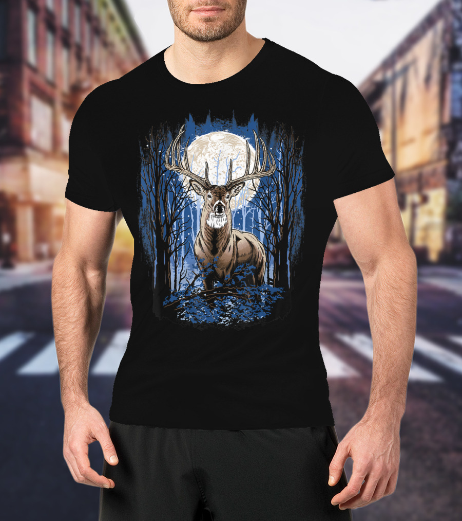 Big Whitetail Buck With Full Moon In Forest Deer For Hunters T-Shirt