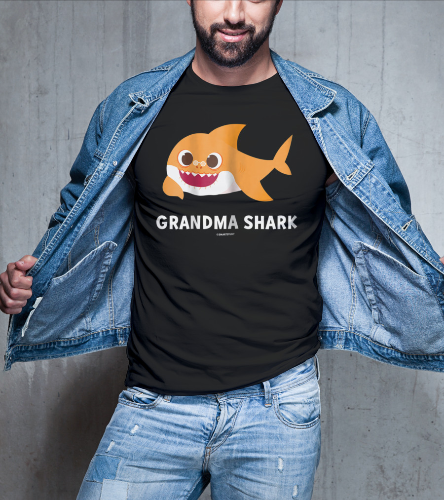 Grandma Shark Pinkfong SmartStudy Official Merchandise T-Shirt