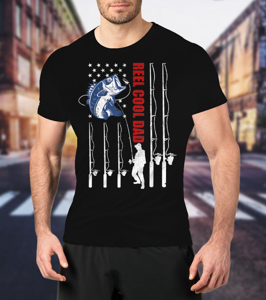 Reel Cool Dad Vintage Fishing USA Flag Mens Fish Rods T-Shirt