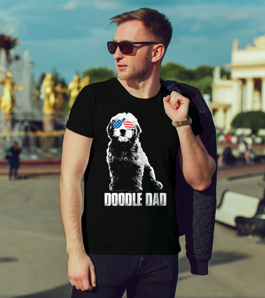 Doodle Dad Goldendoodle Vintage Patriotic American Flag Sunglasses T-Shirt