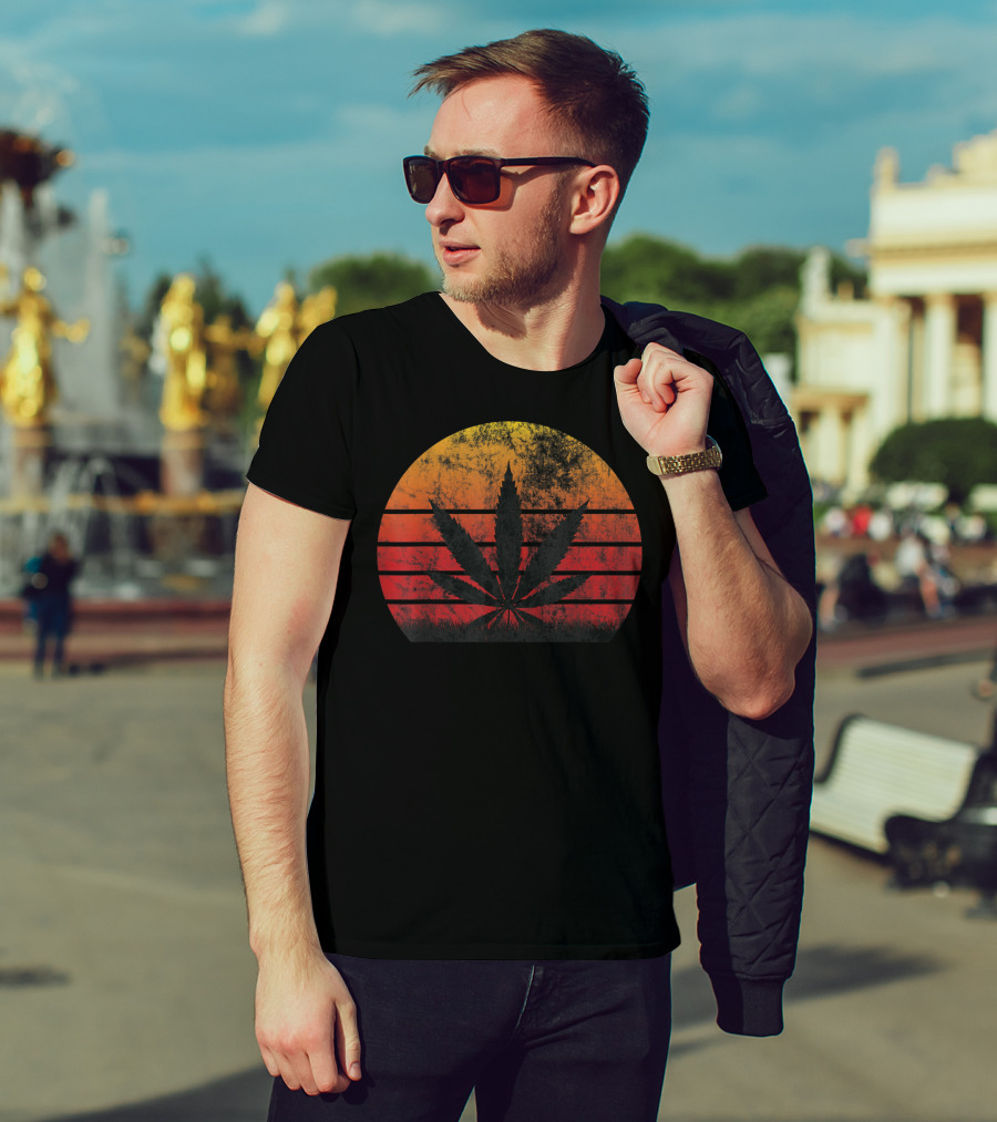 Sunset Grunge Cannabis Leaf Vintage Weed T-Shirt