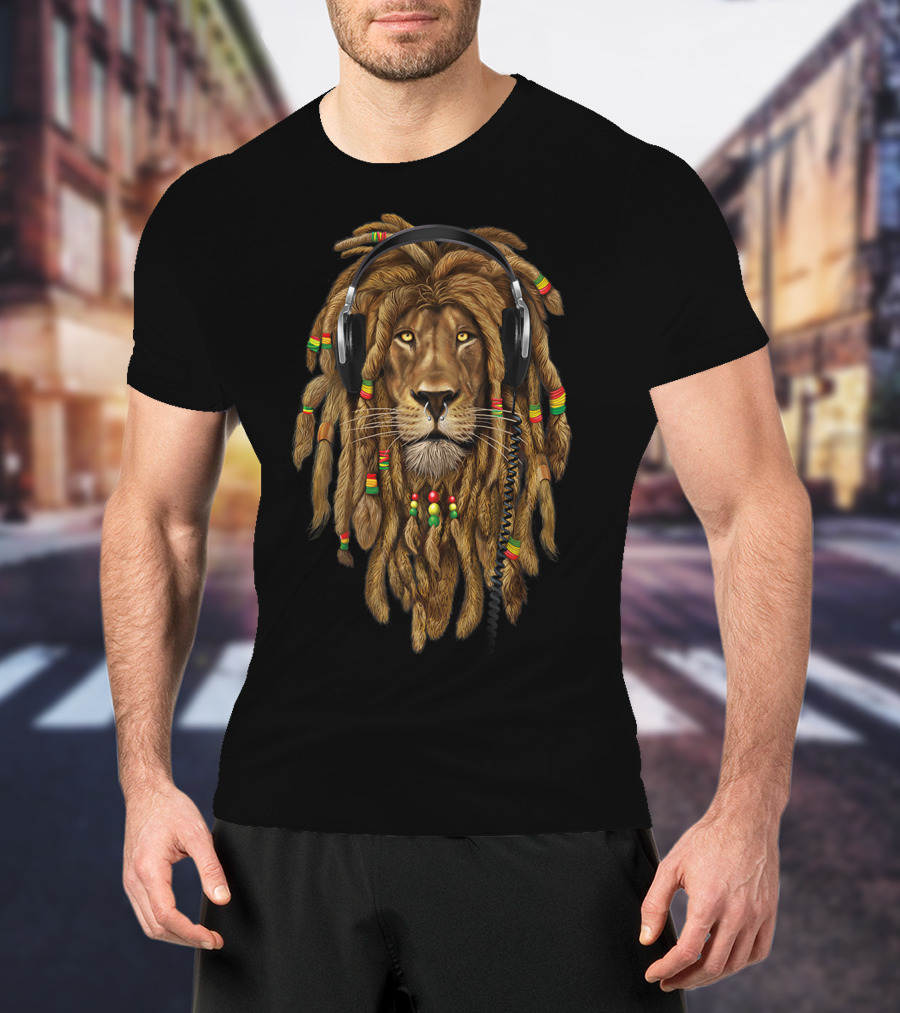Marley Rasta Lion With Dreadlocks And Headphones For Bob Enthusiast T-Shirt