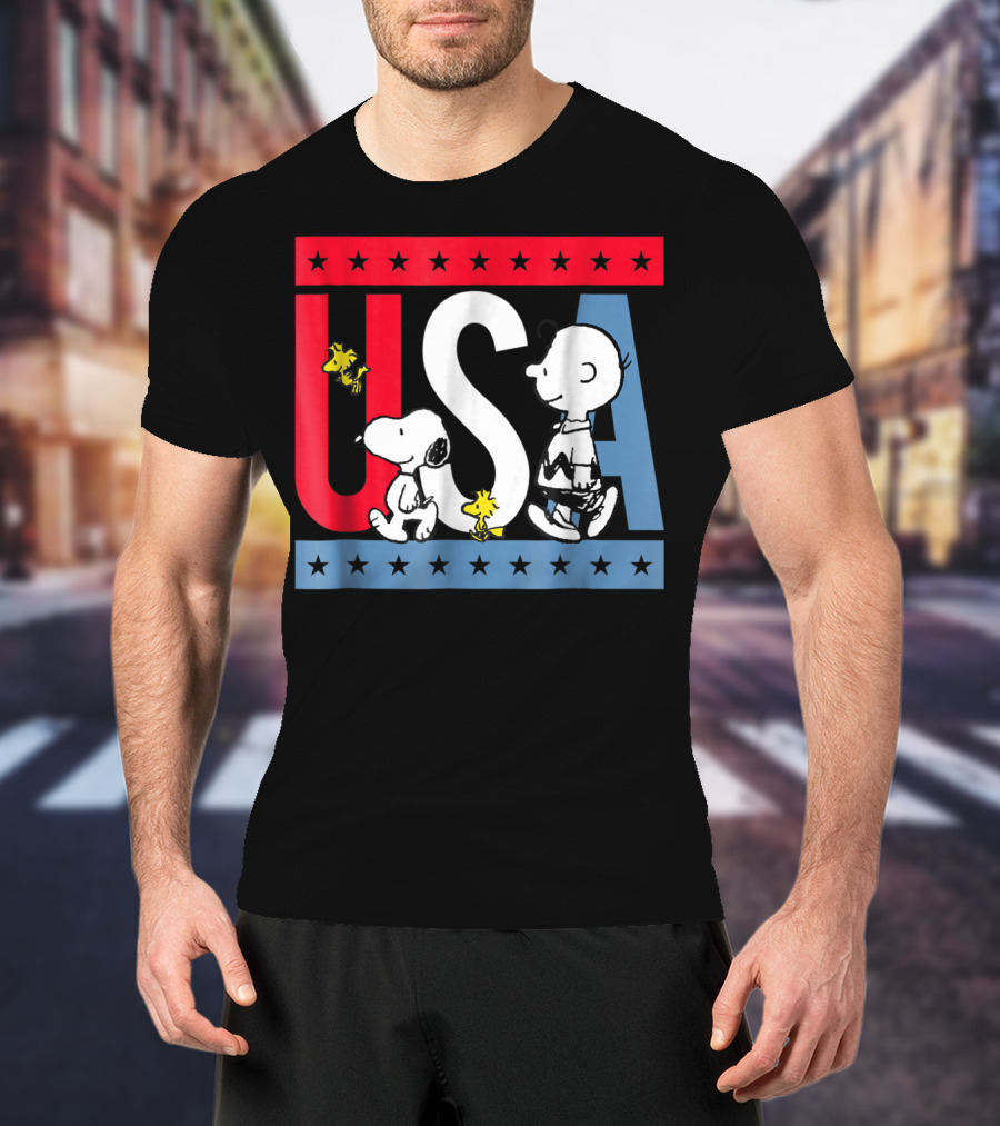 Peanuts Snoopy Woodstock Charlie Brown Red White Blue USA Stars T-Shirt