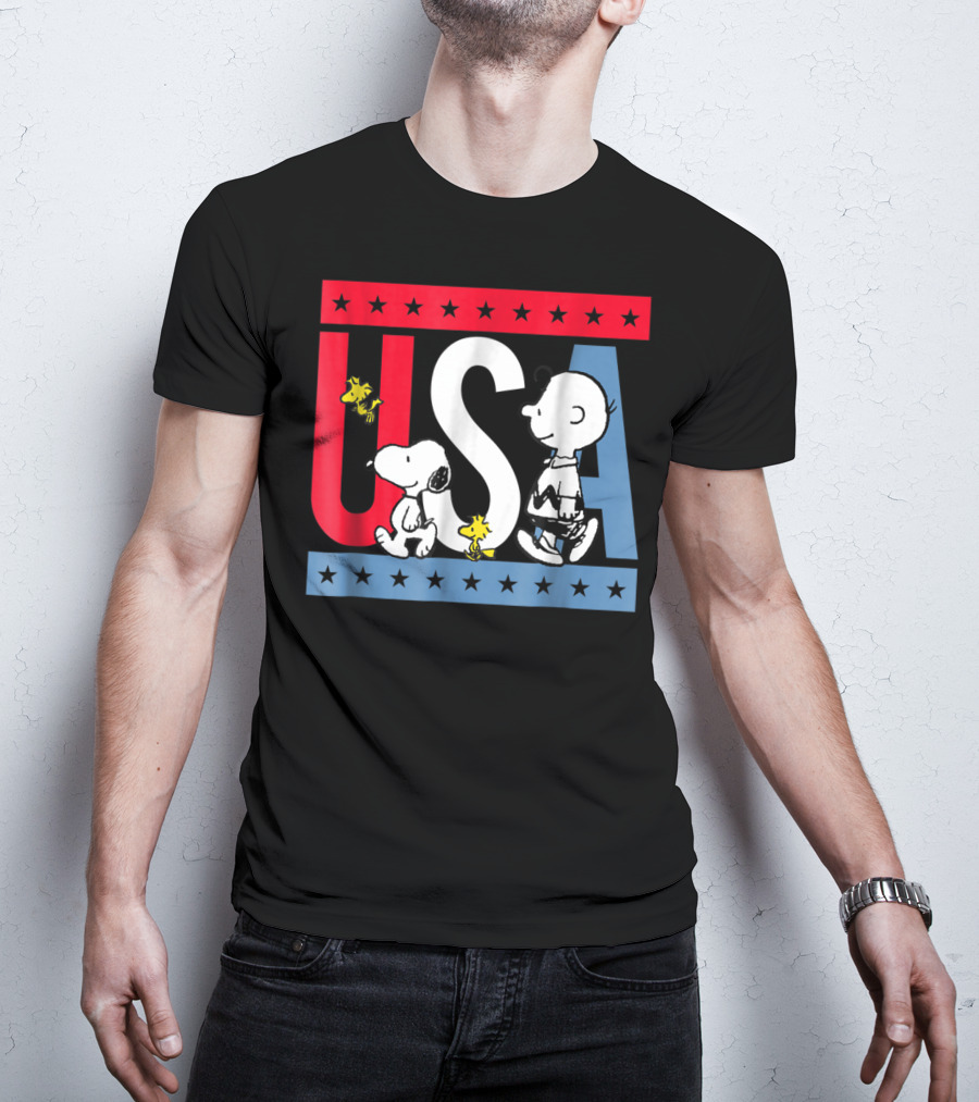 Peanuts Snoopy Woodstock Charlie Brown Red White Blue USA Stars T-Shirt
