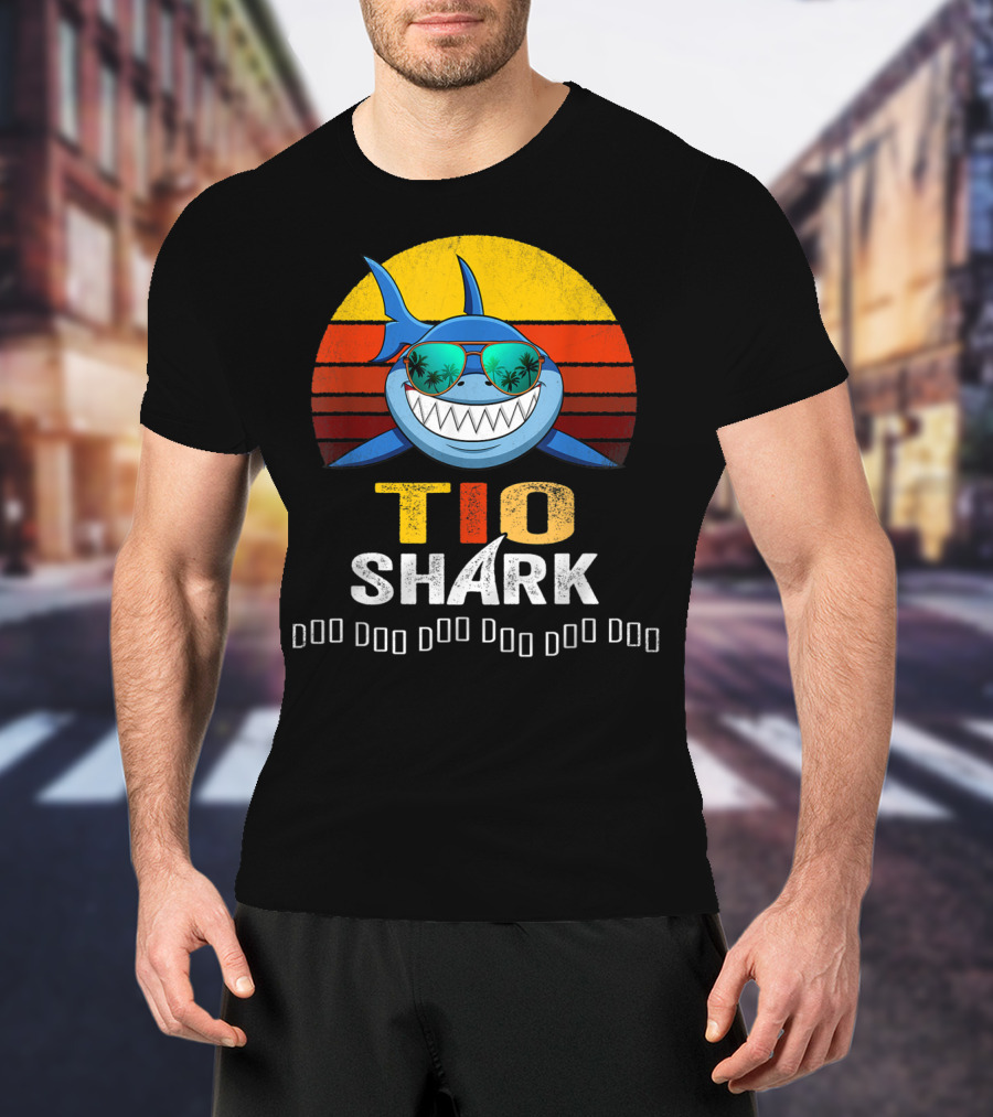 Tio Shark Retro Style Cool Sunglasses And Palm Trees T-Shirt
