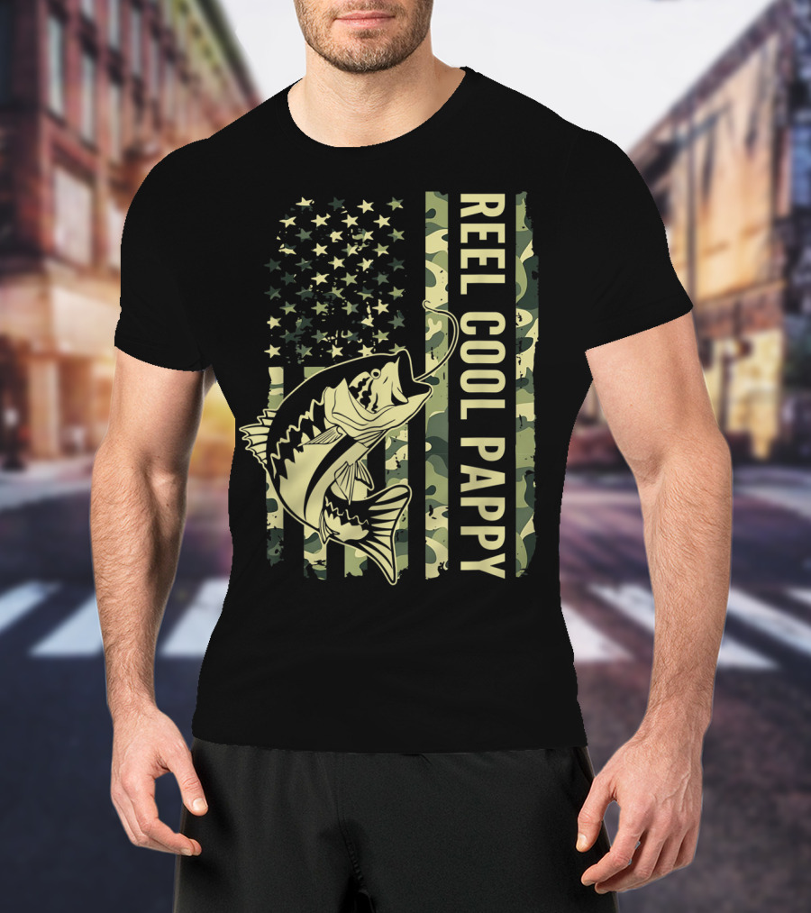 Mens Reel Cool Pappy Camouflage American Flag Fish T-Shirt