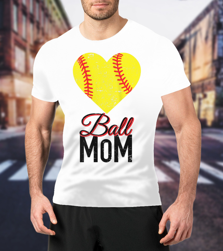 Love Ball Mom Heart Baseball Softball Graph T-Shirt