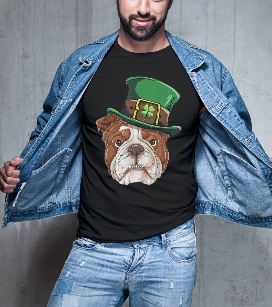English Bulldog Wearing Leprechaun Hat St Patricks Day Dog T-Shirt