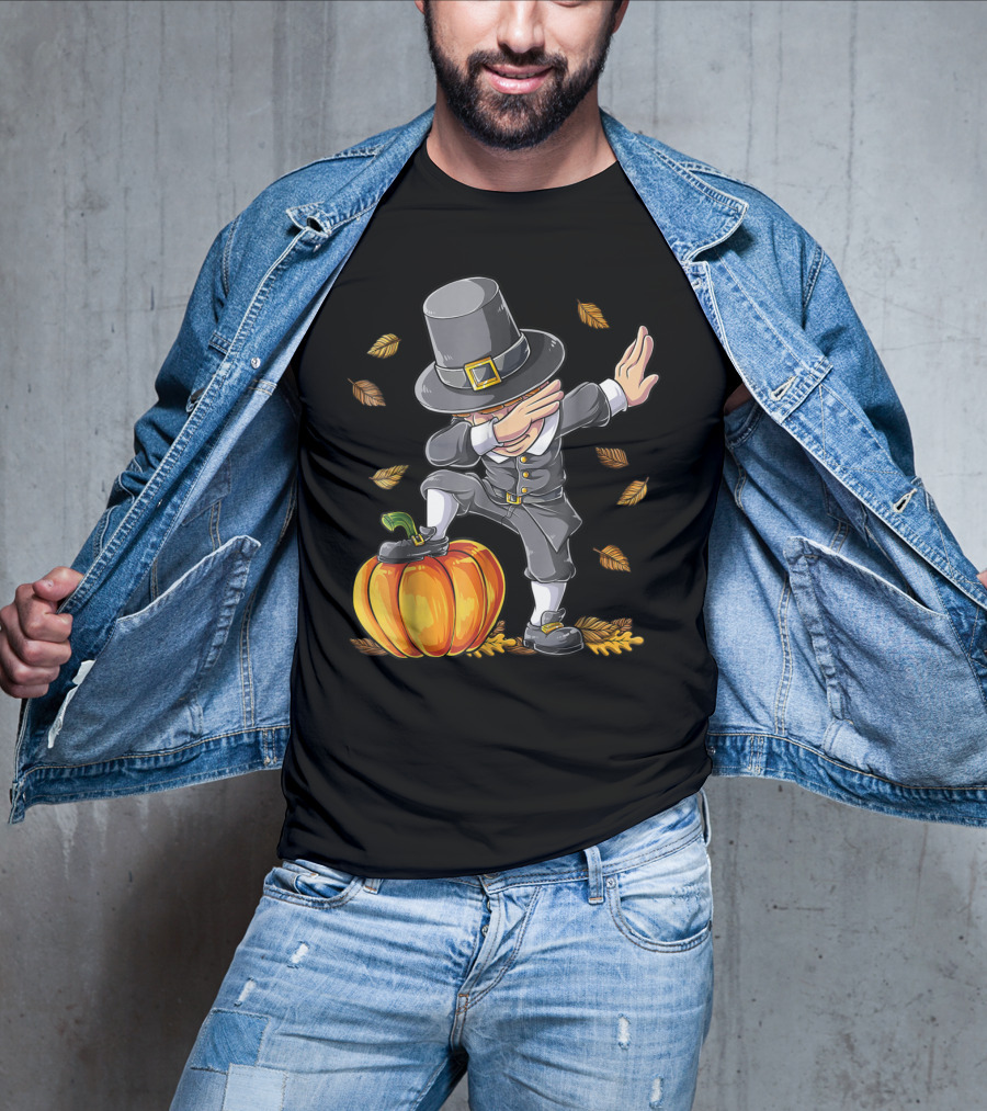 Thanksgiving Pilgrim Dabbing Kid With Pumpkin And Autumn Leaves T-Shirt