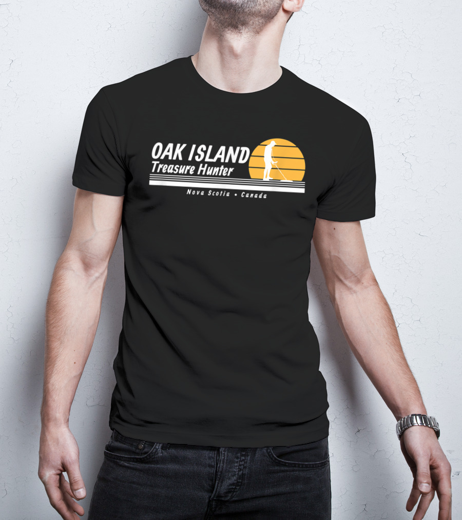 Oak Island Treasure Hunter Nova Scotia Canada Metal Detector Sunset T-Shirt