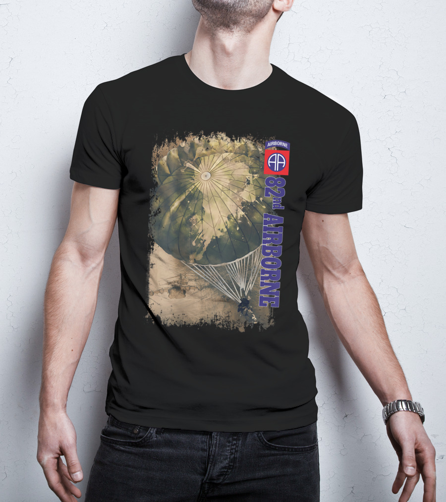 82Nd Airborne Division Parachute And Emblem T-Shirt