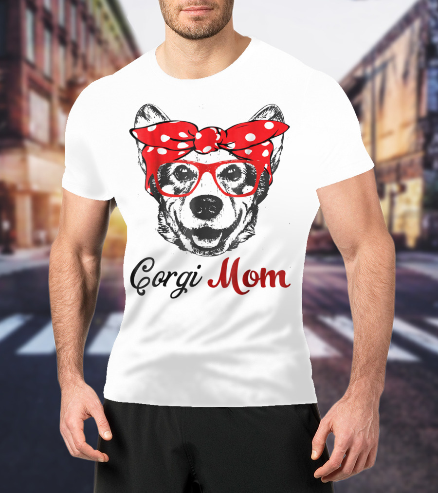 Corgi Mom Funny Hanging With Corgi T-Shirt