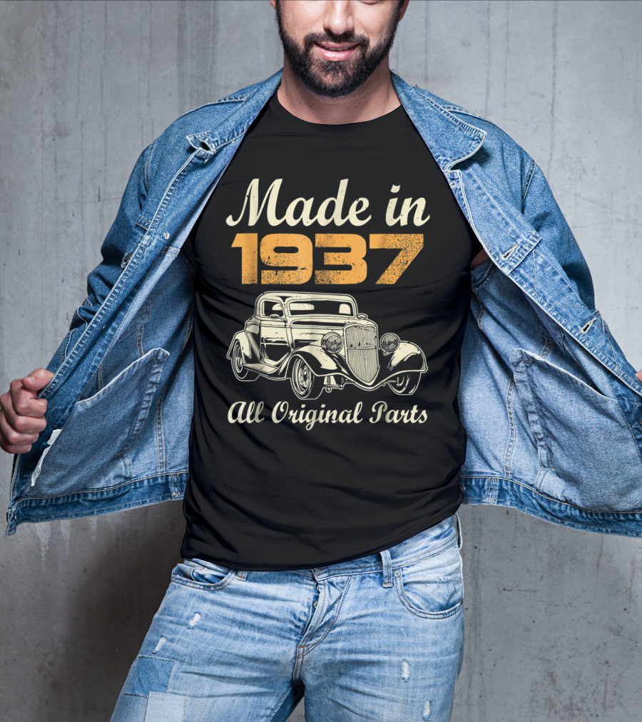 Made In 1937 All Original Parts Vintage Car 82nd Birthday T-Shirt