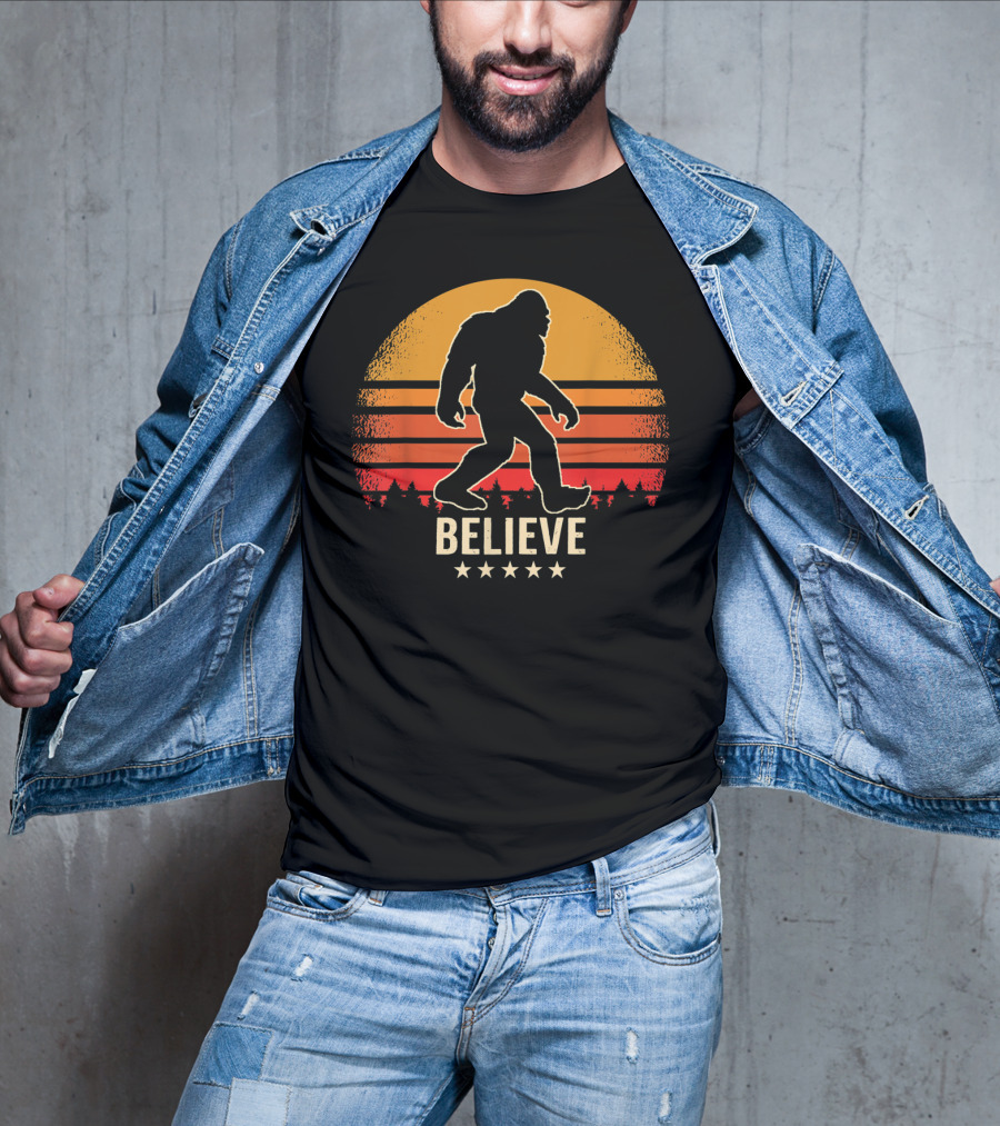 Believe Sunset Bigfoot Silhouette Retro Stars Forest T-Shirt