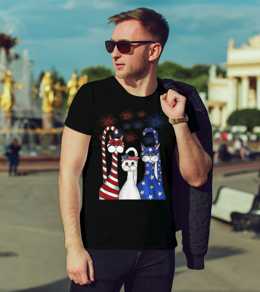 Cat Red White Blue American Flag Patriotic Fireworks T-Shirt