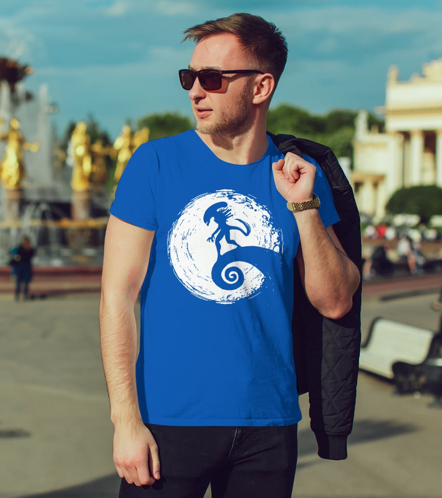 Nightmare On LV 426 Alien Meets Spiral Moon Scene T-Shirt