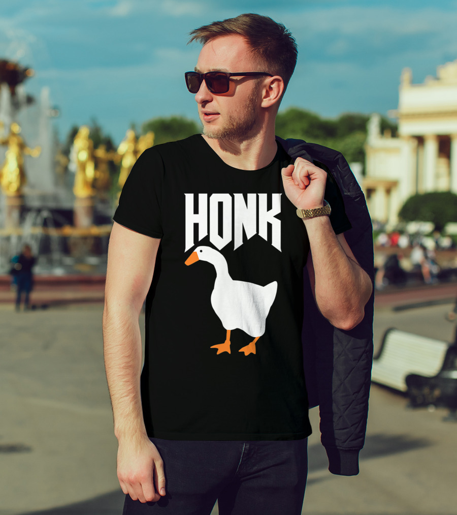 Honk Goose Funny Video Gamer Untitled Goose Game T-Shirt