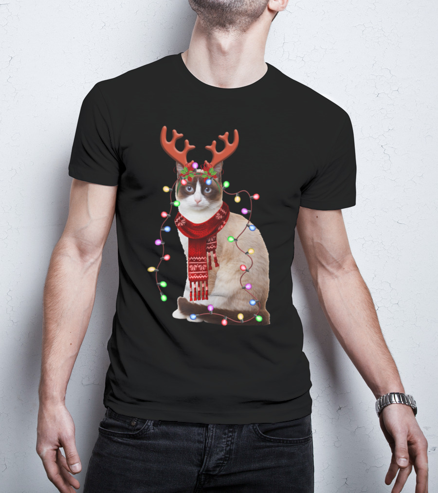 Santa Siamese Cat Reindeer Antlers Wrapped In Christmas Lights T-Shirt