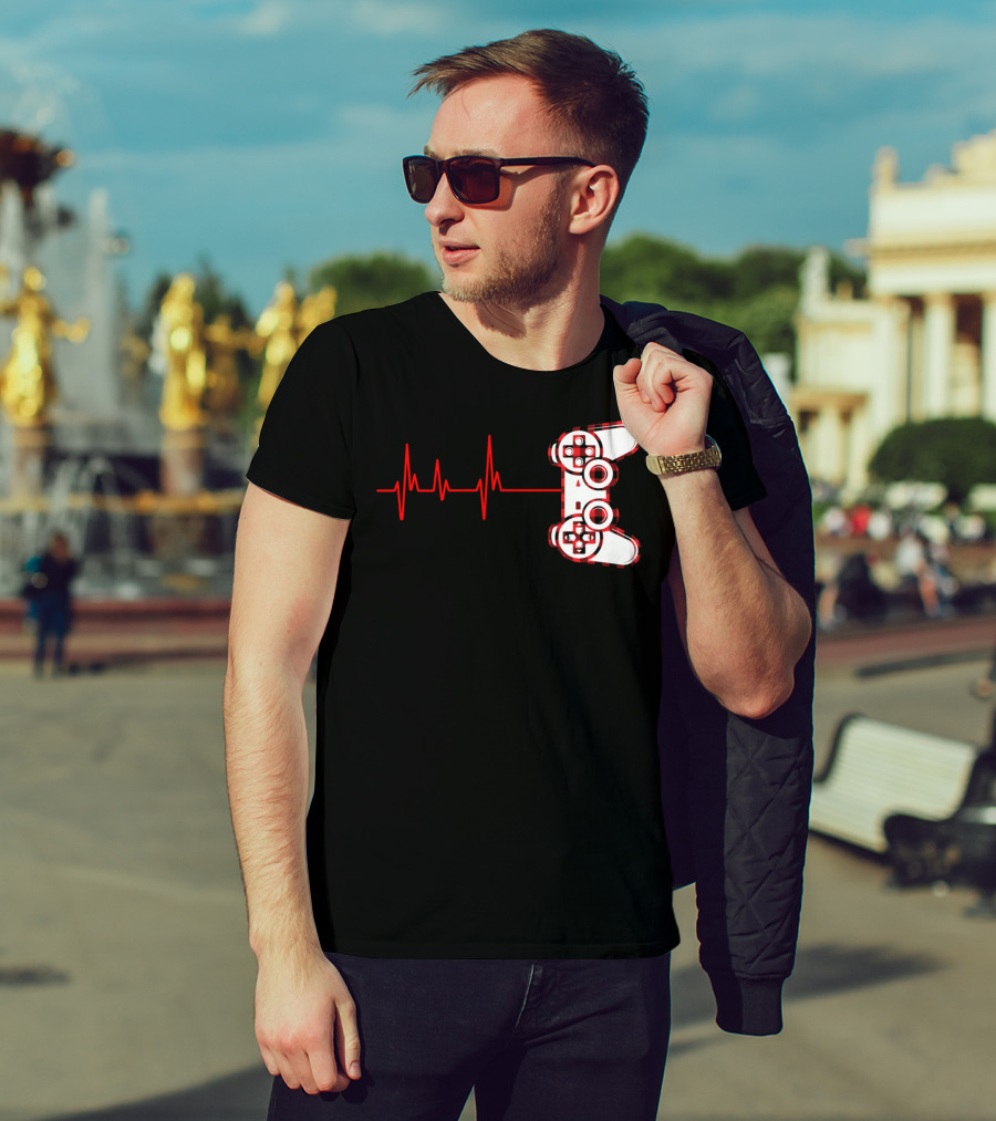Heartbeat Red Buffalo Plaid Gamer Video Game Controller T-Shirt