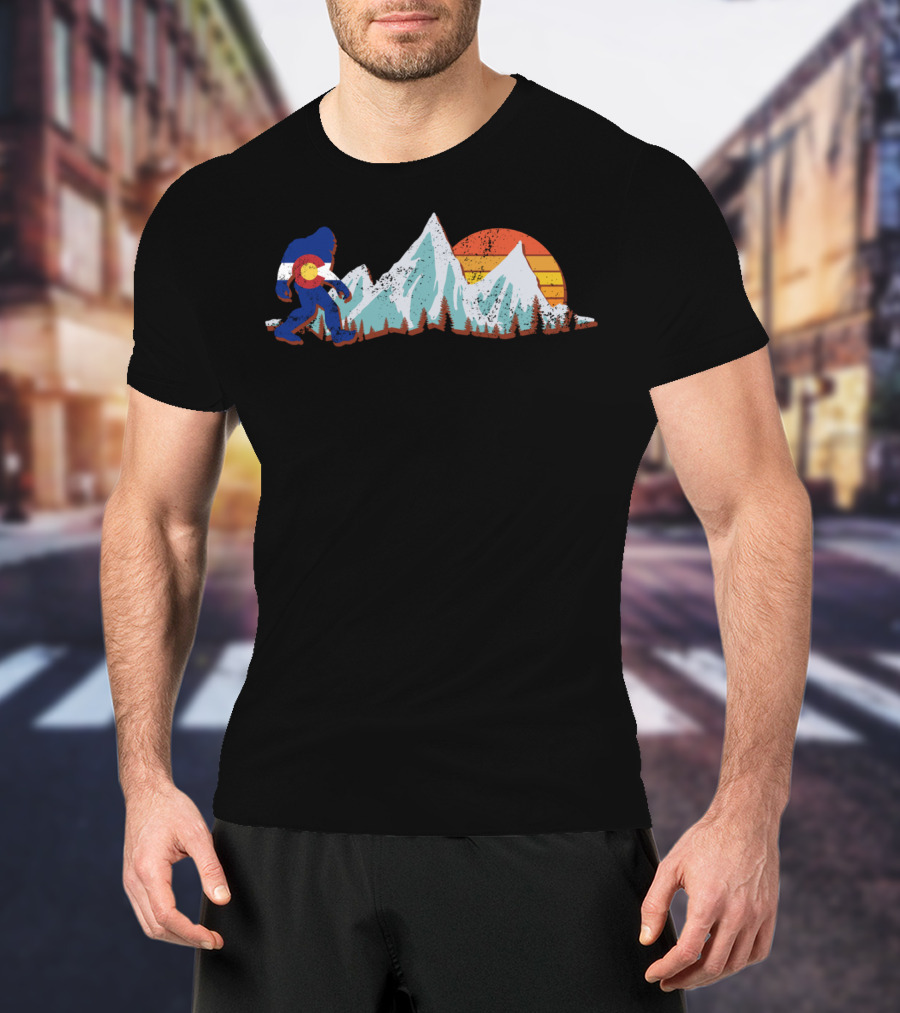 Colorado Flag Bigfoot Silhouette Mountain Scene With Sunset T-Shirt
