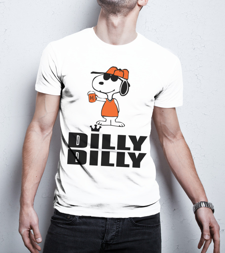 Dilly Dilly Funny Snoopy The Peanuts Movie Beer Hat And Glass T-Shirt
