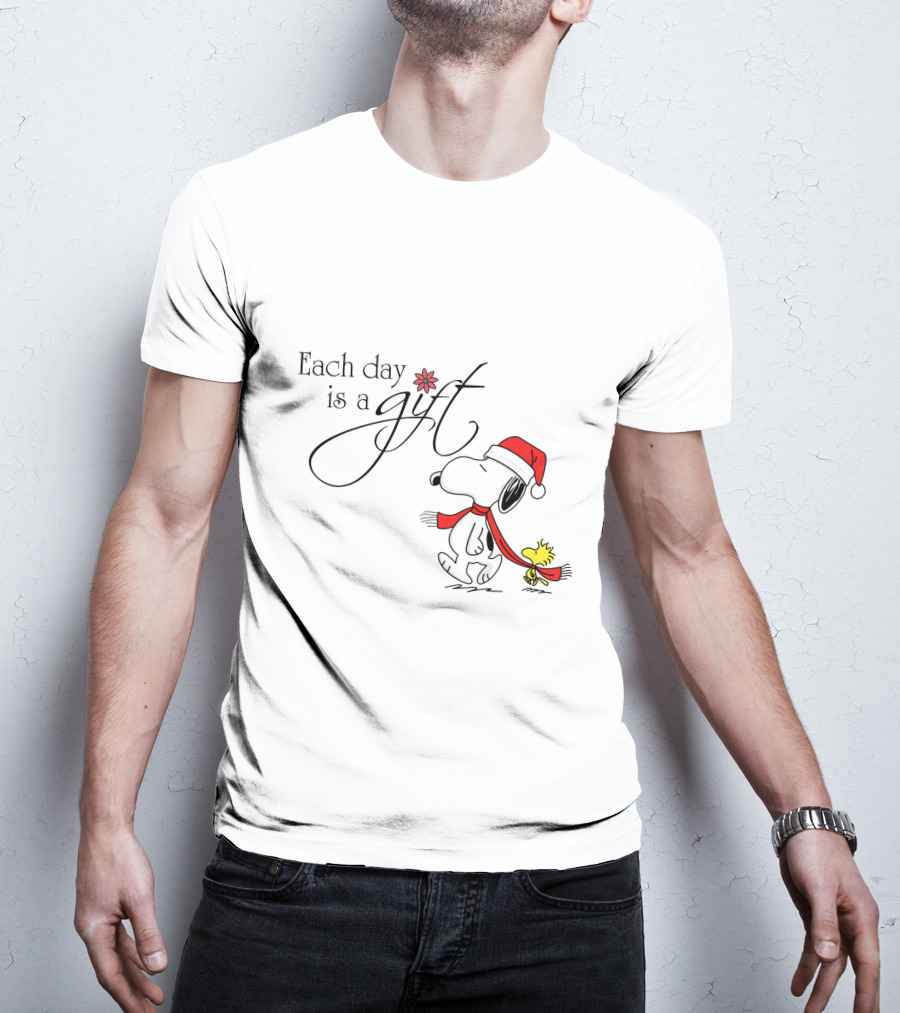 Each Day Is A Gift Snoopy Santa Hat Woodstock Peanuts Movie T-Shirt