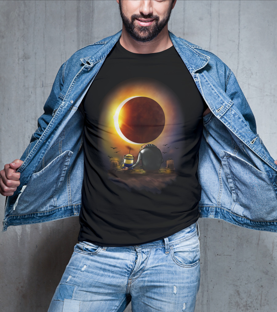 Gru And Kevin Watching Solar Eclipse Minions Despicable Me T-Shirt