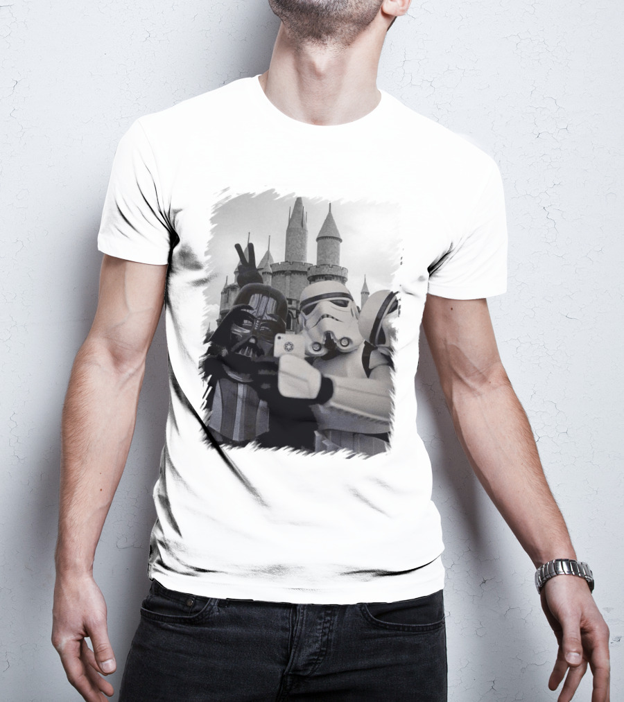 Selfie With Darth Vader And Stormtroopers At Disneyland Castle Star Wars T-Shirt