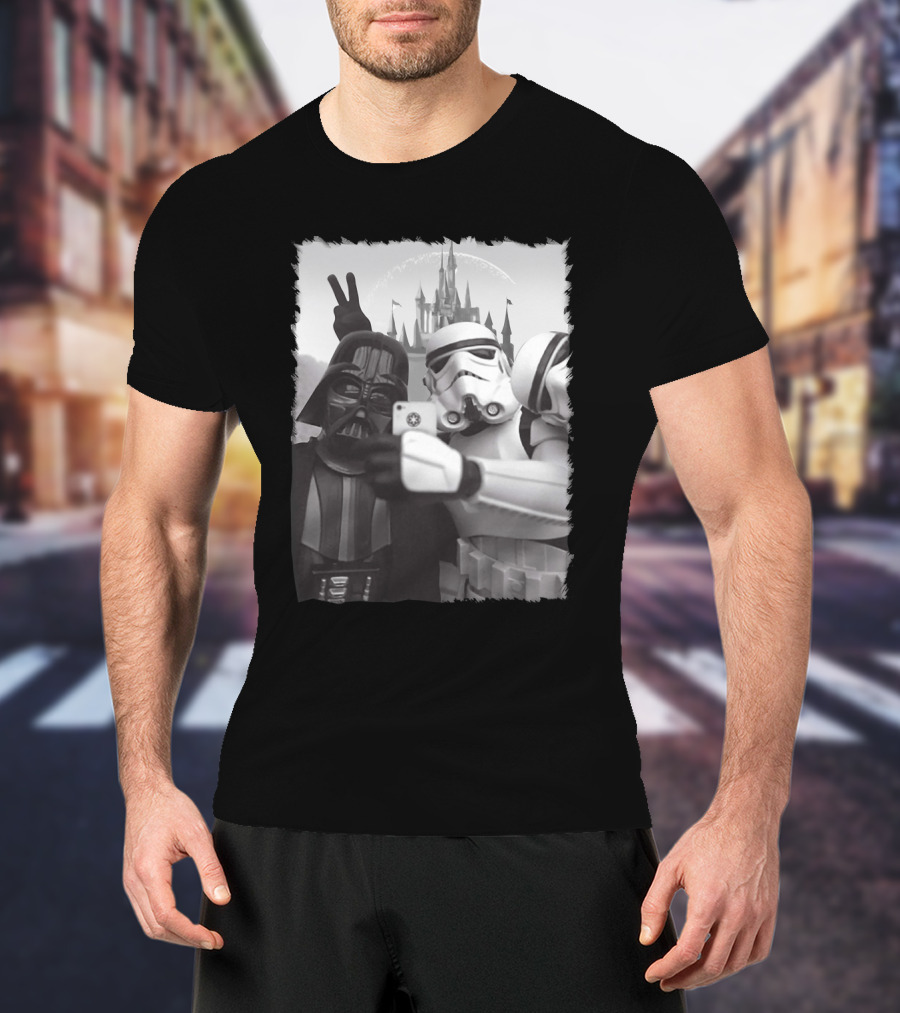 Selfie In Disneyworld Darth Vader Star Wars Stormtrooper Peace Sign Castle T-Shirt