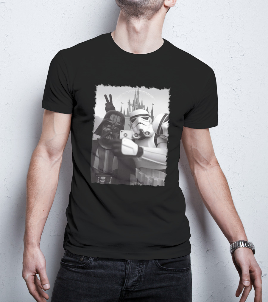 Selfie In Disneyworld Darth Vader Star Wars Stormtrooper Peace Sign Castle T-Shirt