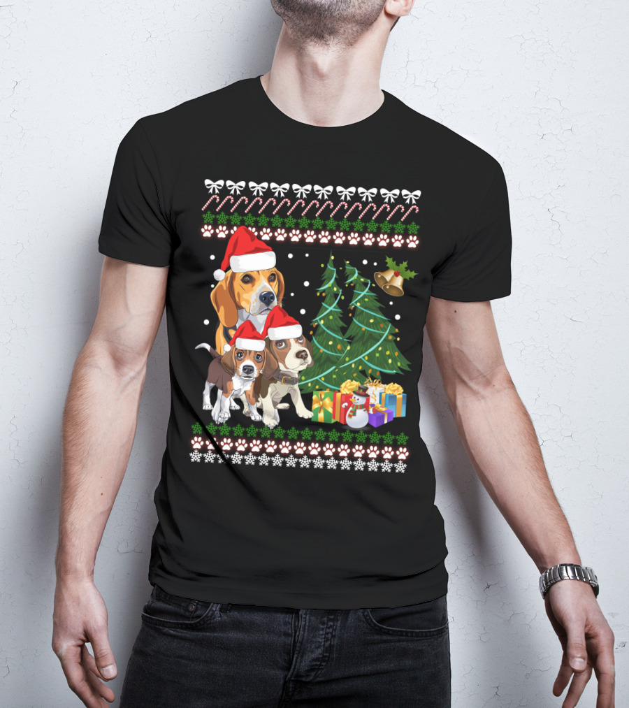 Santa Hat Beagles Christmas Tree And Gifts T-Shirt