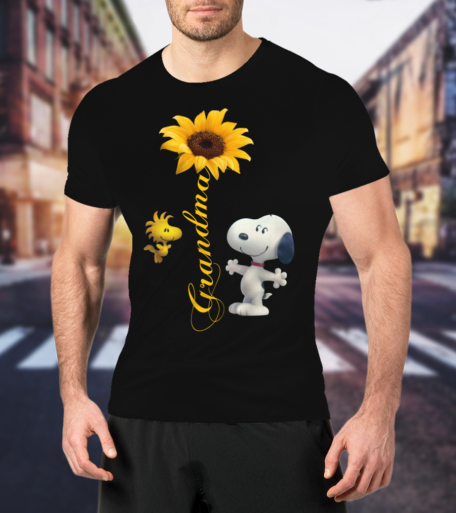 Grandma Snoopy And Woodstock With Sunflower T-Shirt