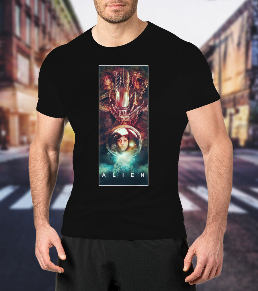 Alien Movie Iconic Sci-Fi Creature And Space Helmet Face T-Shirt