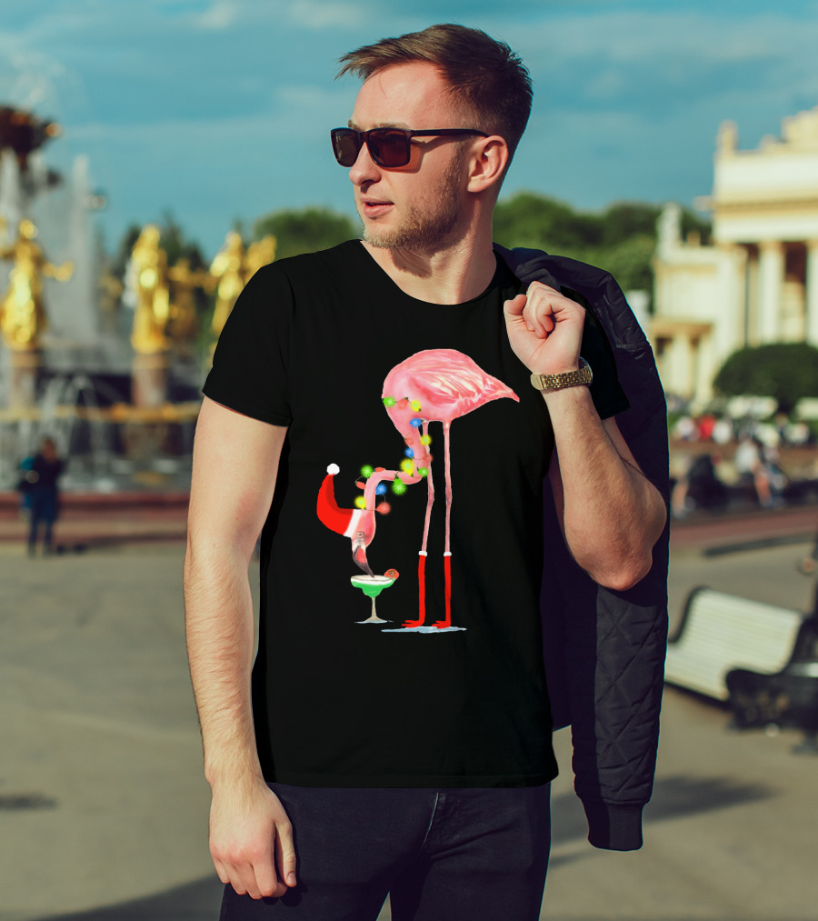 Flamingo Christmas Cocktail Santa Hat And Lights T-Shirt