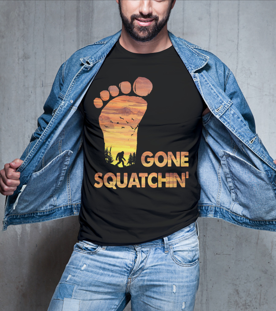 Bifoot Gone Squatchin Footprint Silhouette With Bigfoot And Mountain Sunset Scene T-Shirt