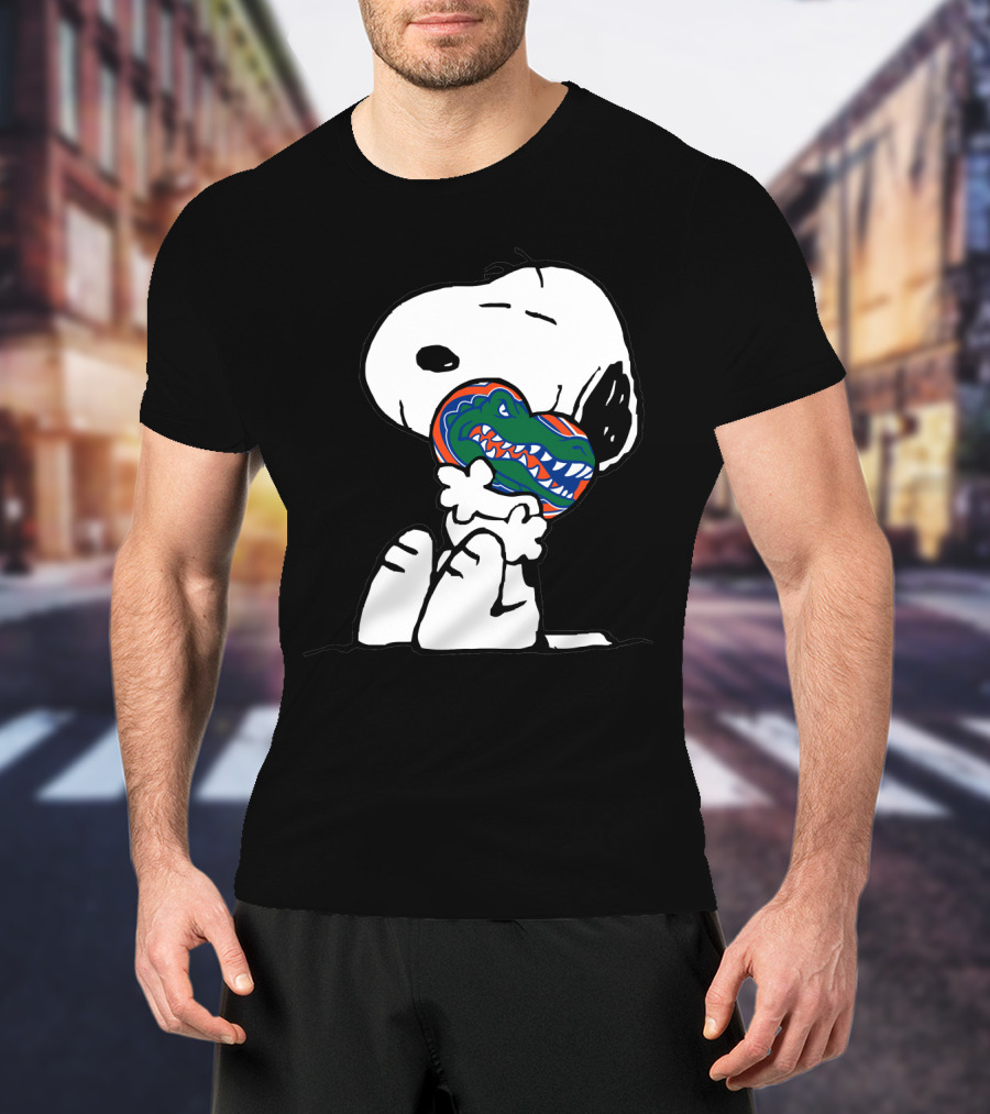 Snoopy Hugging Florida Gators Heart T-Shirt