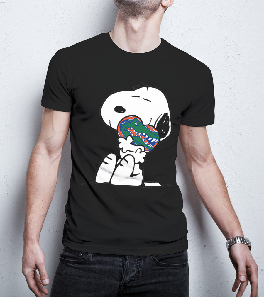 Snoopy Hugging Florida Gators Heart T-Shirt